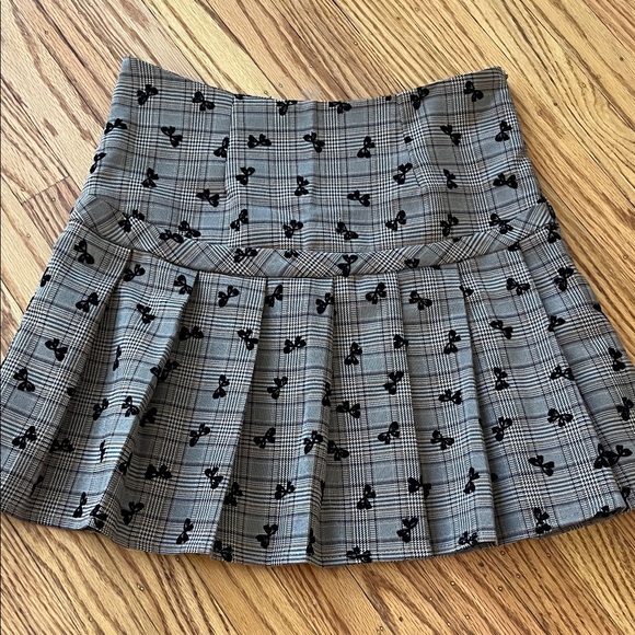 Brown Plaid Skater Skirt with Black Embroidered Bows Design Size S - Picture 2 of 4